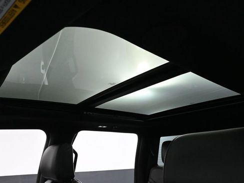 Used 2025 Ford F250 Platinum w/ FX4 Off-Road Package image 26