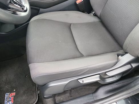 Used 2021 Honda HR-V EX image 9