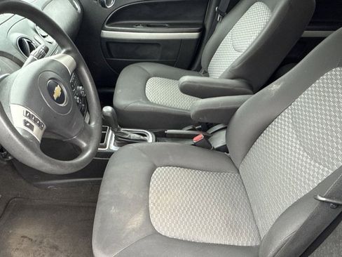 Used 2010 Chevrolet HHR LS image 13