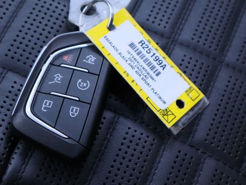 Used 2021 Cadillac Escalade Sport Platinum image 39