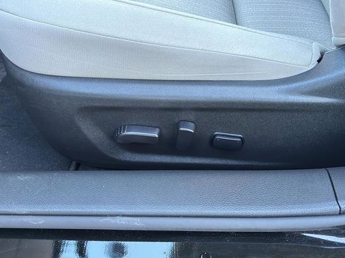 Used 2023 Nissan Altima 2.5 SV w/ SV Premium Package image 14