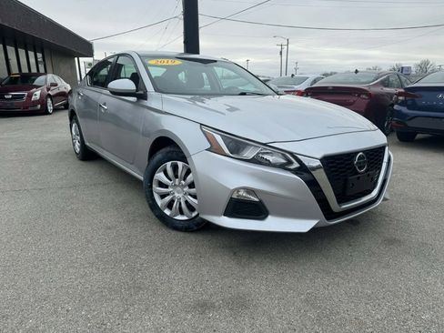 Used 2019 Nissan Altima 2.5 S image 2