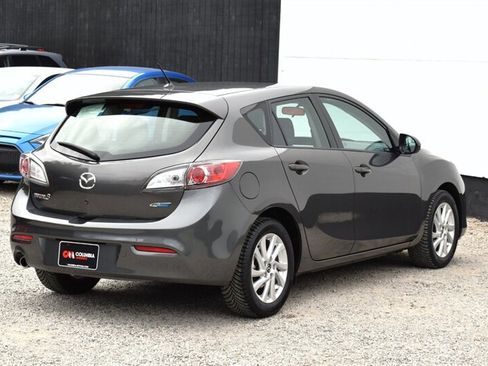 Used 2013 MAZDA MAZDA3 i Touring w/ Preferred Equipment Pkg FWD image 4