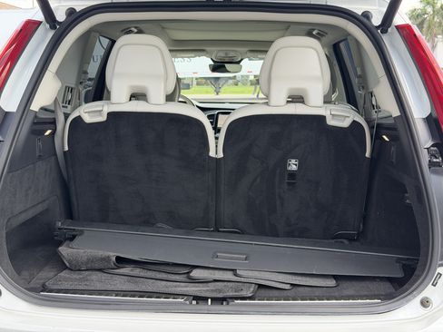 Certified 2024 Volvo XC90 T8 Plus AWD/4WD image 10