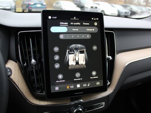 New 2026 Volvo XC60 B5 Plus w/ Protection Package Premier image 23