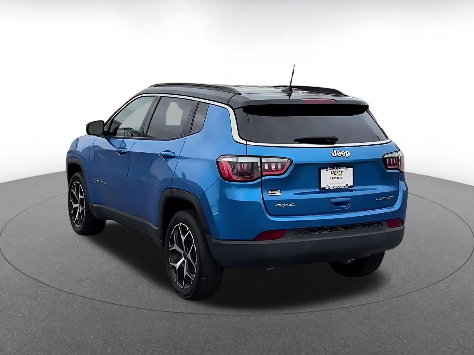 Used 2025 Jeep Compass Limited AWD/4WD image 10