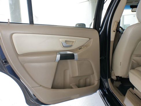 Used 2010 Volvo XC90 3.2 image 28