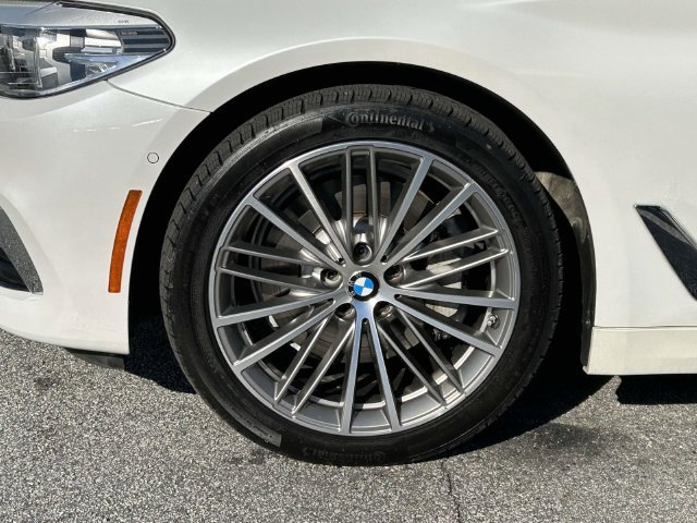 Used 2018 BMW 530i RWD image 4