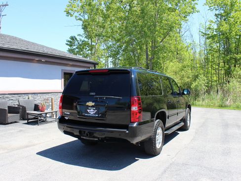 Used 2014 Chevrolet Suburban LT AWD/4WD image 5