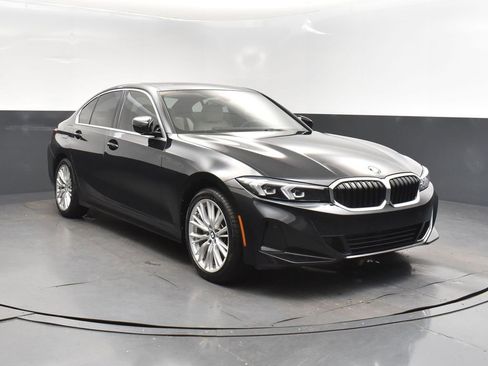 Used 2023 BMW 330i xDrive Sedan w/ Driving Assistance Package image 9