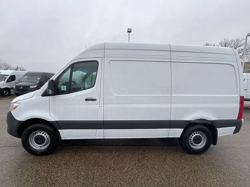 New 2024 Mercedes-Benz Sprinter 2500 w/ Acoustic Package image 5