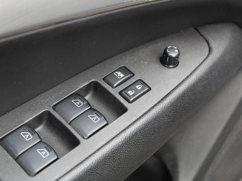 Used 2015 INFINITI Q40 Sedan 4D w/ Navigation Package image 23