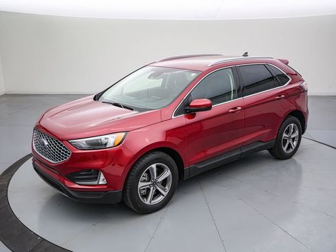 Certified 2023 Ford Edge SEL w/ Convenience Package AWD/4WD image 9