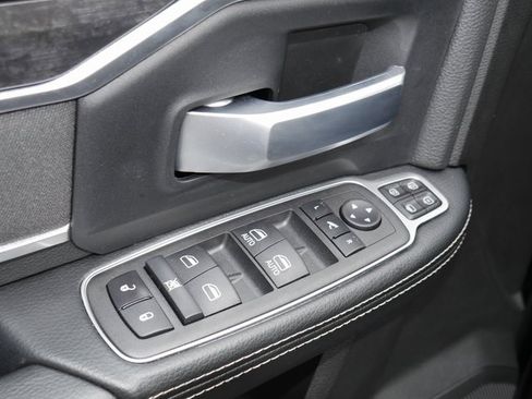 Used 2024 RAM 2500 Big Horn w/ Night Edition image 15