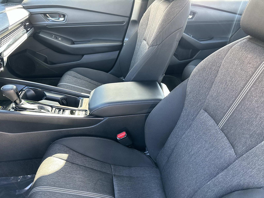 Certified 2025 Honda Accord Sport image 17