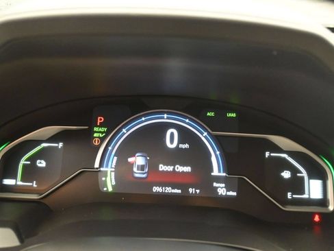 Used 2018 Honda Clarity Plug-In Hybrid image 12