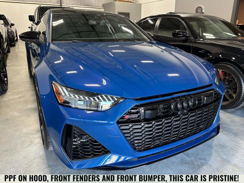 Used 2025 Audi RS 7 Performance w/ Black Optic Package image 8