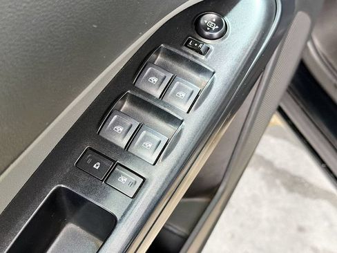 Used 2022 Chevrolet Colorado W/T w/ Custom Special Edition RWD image 18