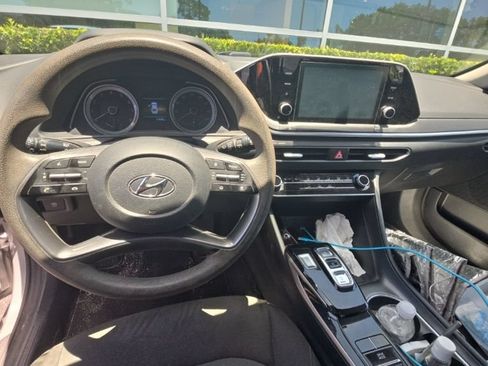 Used 2021 Hyundai Sonata SE FWD image 14