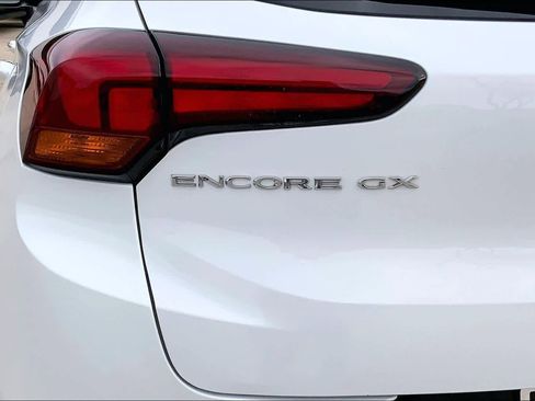Used 2023 Buick Encore GX Preferred image 28