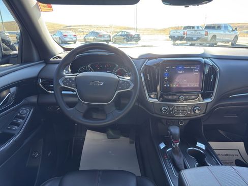 Used 2023 Chevrolet Traverse RS image 15
