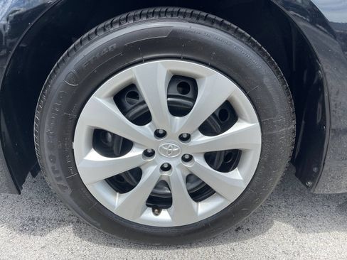 Used 2026 Toyota Corolla LE FWD image 31