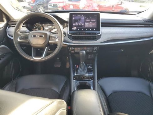 Used 2022 Jeep Compass Latitude FWD image 13