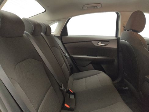 Used 2019 Kia Forte LXS image 19