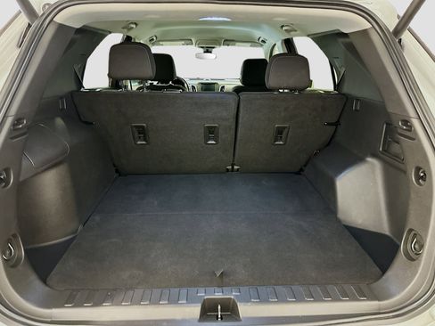 Used 2021 Chevrolet Equinox LT image 30