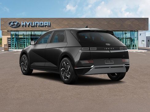 New 2023 Hyundai Ioniq 5 SEL w/ Cargo Package AWD/4WD image 5