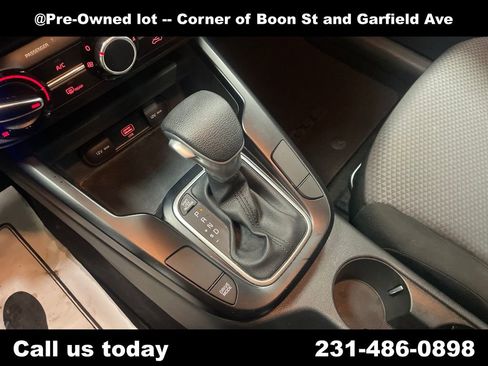 Used 2021 Kia Soul LX FWD image 24