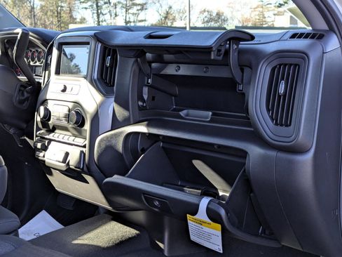 New 2026 Chevrolet Silverado 2500 Custom w/ Custom Convenience Package image 22