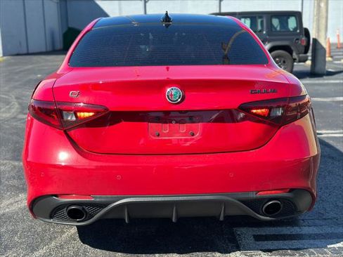 Used 2021 Alfa Romeo Giulia Ti Sport image 7