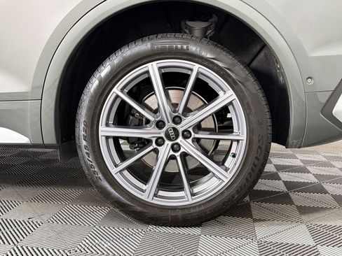 Used 2023 Audi SQ5 Prestige w/ Prestige Package AWD/4WD image 9