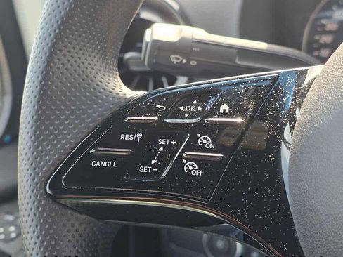 Used 2025 Mercedes-Benz Sprinter 2500 image 35