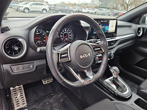 Used 2023 Kia Forte GT-Line w/ GT-Line Technology Package image 27