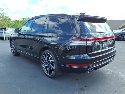 Used 2025 Lincoln Aviator Black Label w/ Jet Appearance Package AWD/4WD image 5