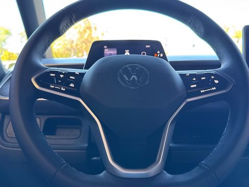New 2025 Volkswagen ID. Buzz Pro S image 25
