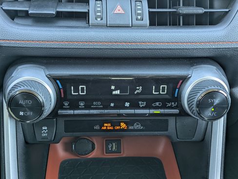 Used 2024 Toyota RAV4 Adventure image 24