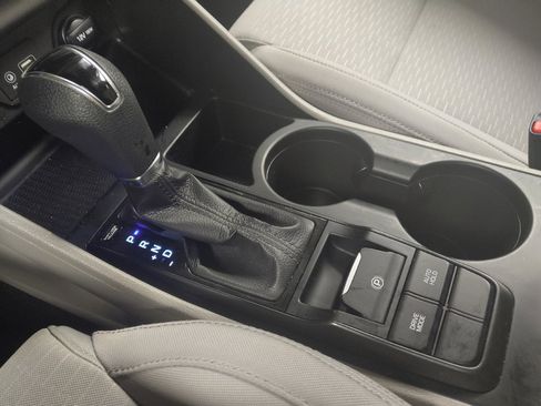 Used 2021 Hyundai Tucson SE image 26