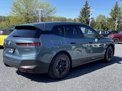Certified 2025 BMW iX xDrive50 w/ Convenience Package AWD/4WD image 4