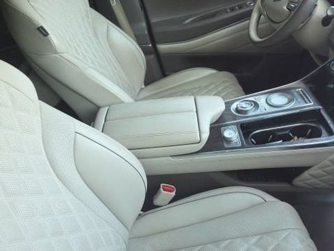 Used 2022 Genesis GV80 3.5T w/ Prestige Package 07 AWD/4WD image 5