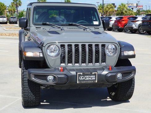 Used 2023 Jeep Gladiator Rubicon w/ Cold Weather Group AWD/4WD image 3