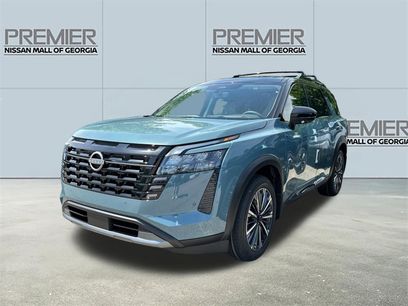 New 2026 Nissan Pathfinder Platinum w/ Cargo Package