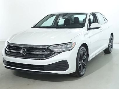 Used 2024 Volkswagen Jetta SE w/ Black Wheel Package