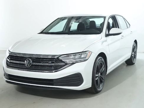 Used 2024 Volkswagen Jetta SE w/ Black Wheel Package image 1