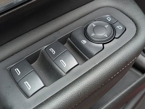 Used 2024 GMC Terrain SLT w/ Infotainment Package II AWD/4WD image 35