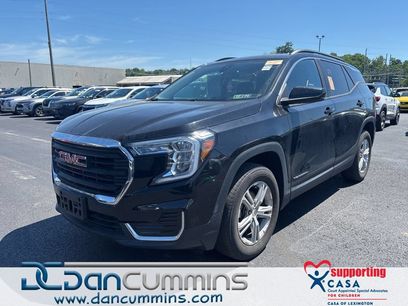 Used 2022 GMC Terrain SLE w/ Driver Convenience Package