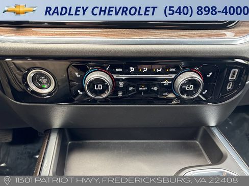 Used 2023 Chevrolet Silverado 1500 RST AWD/4WD image 17