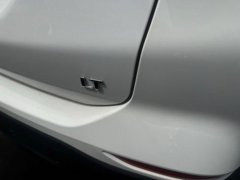 Used 2024 Chevrolet Equinox LT w/ LPO, Floor Liner Package FWD image 7